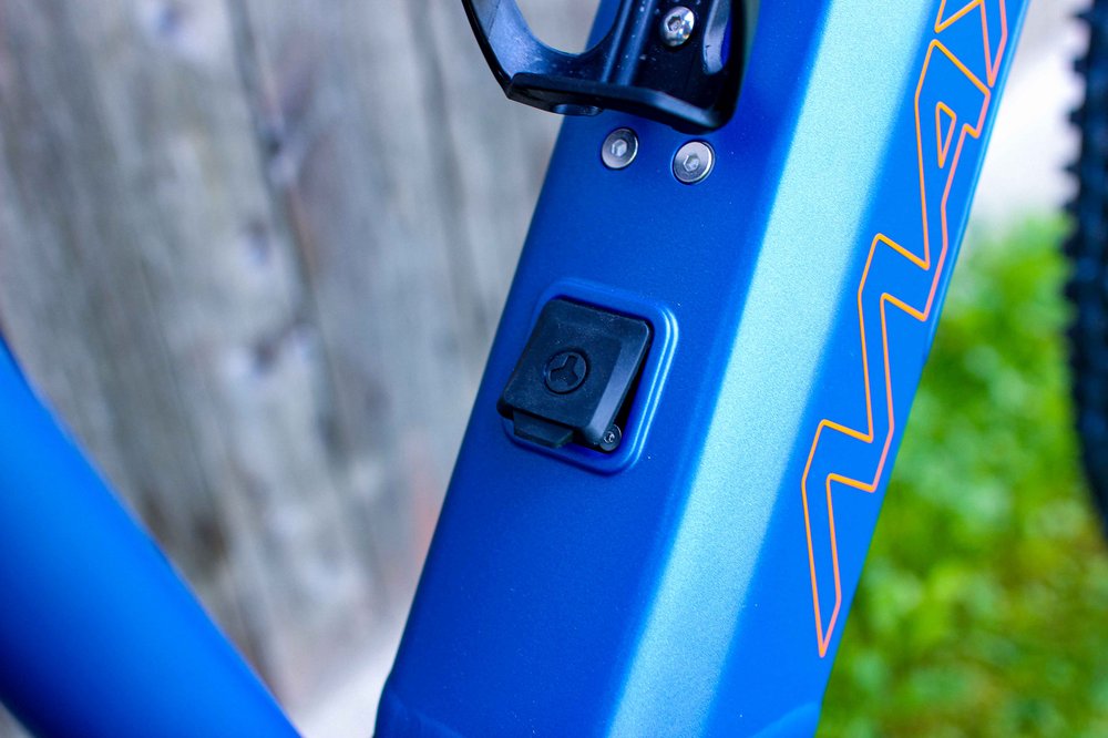 Racemaxx ELF Ride 60 Detail (4).jpg