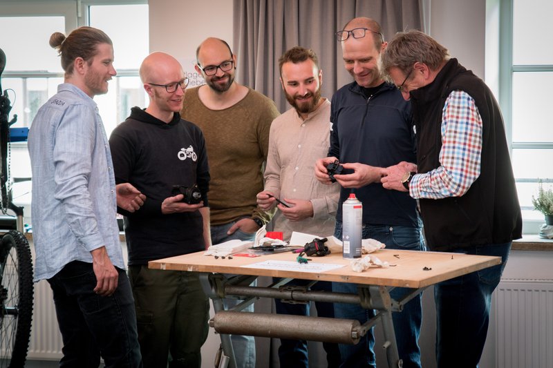 Service tableh.jpg